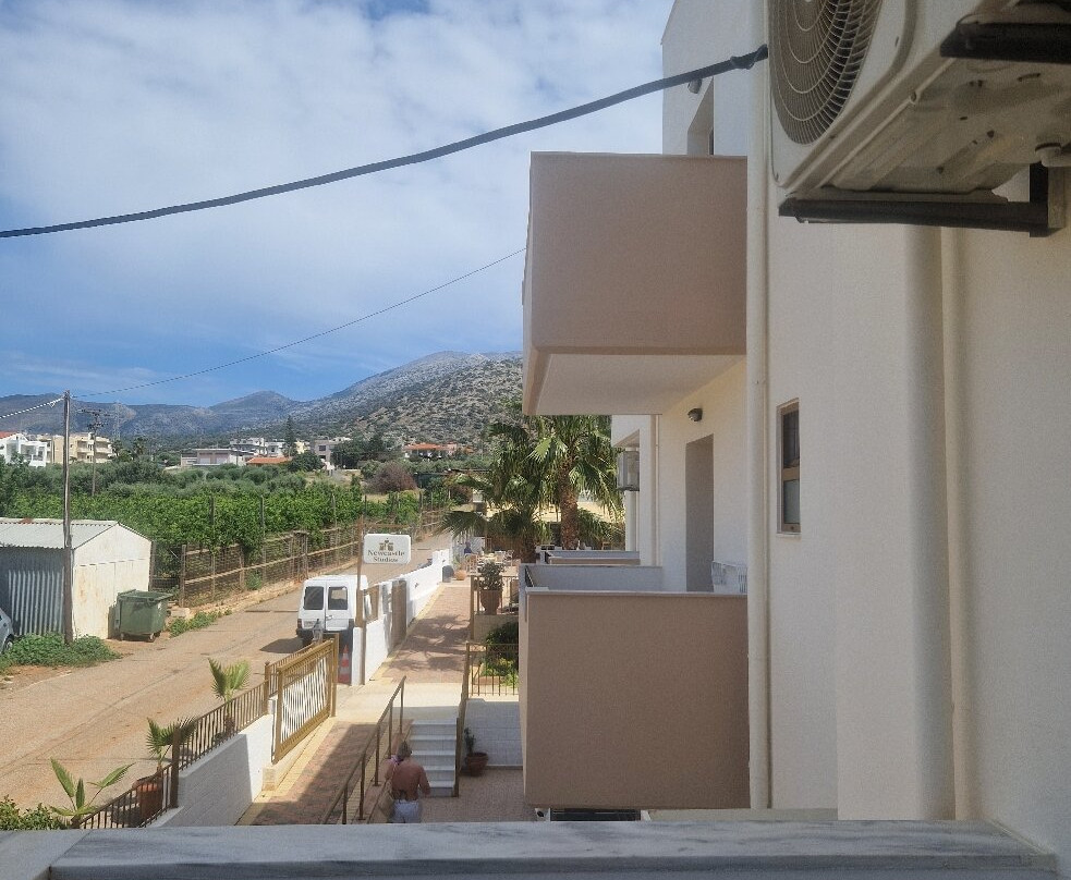 Newcastle Studios主图