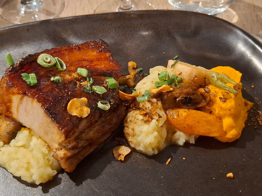 Hotel Restaurant Le Bardiere主图