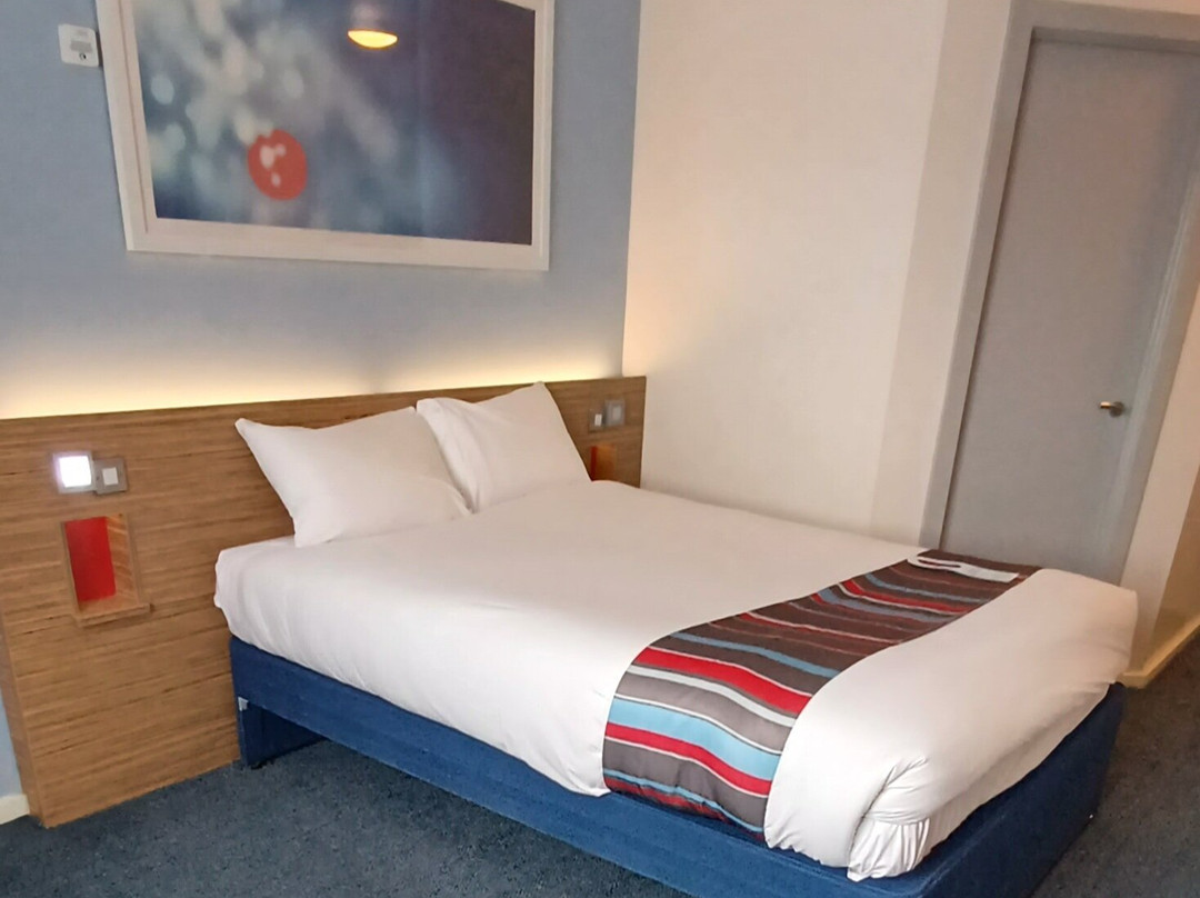 Travelodge Caerphilly主图