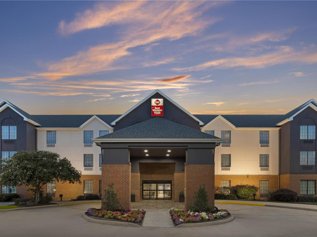 Best Western Plus Executive Hotel & Suites