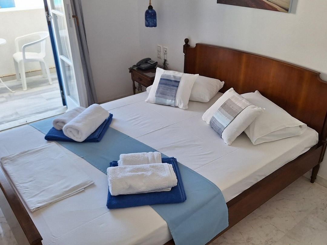 Adonis Hotel Naxos主图