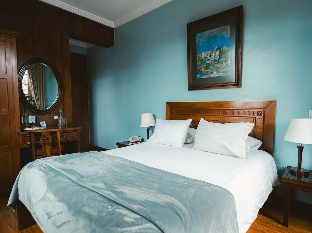 维多利亚酒店主图