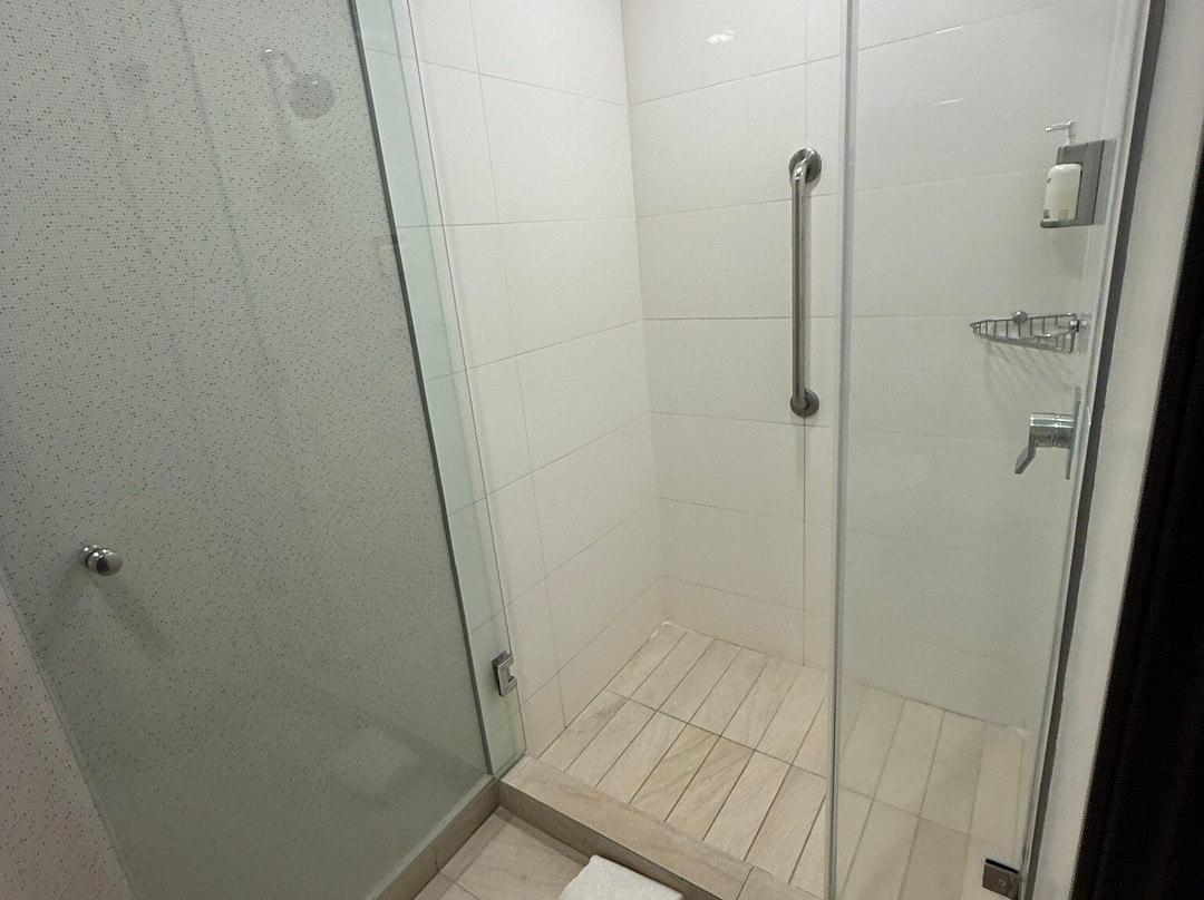 Holiday Inn Express Guadalajara Iteso by IHG主图