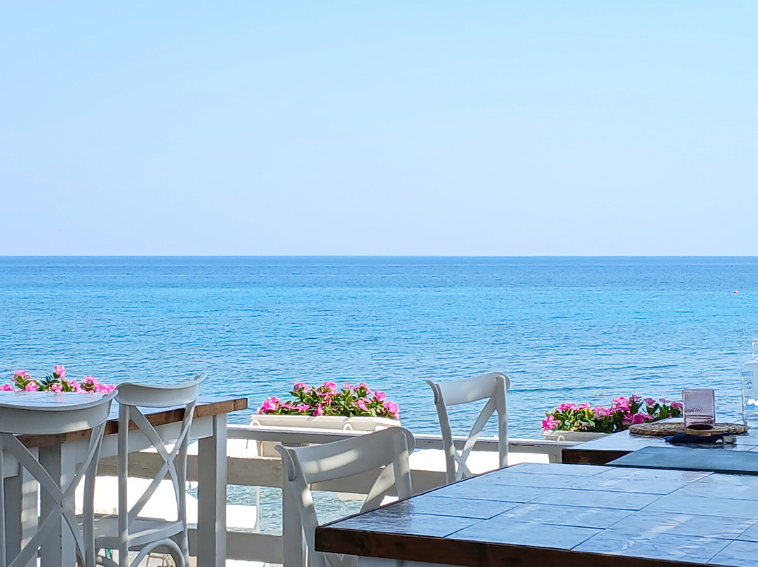 Spiaggia D'Ayala-Maruggio必去景点