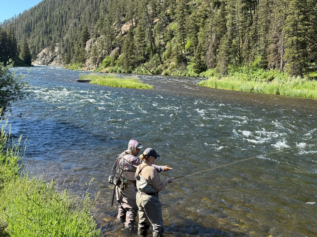 Arrick's Fly Shop, Inc.-西黄石镇必去景点