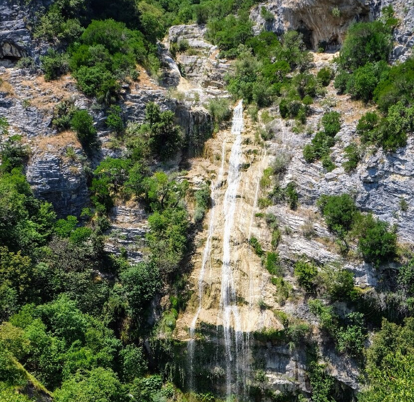 Sotira Waterfall-Gramsh必去景点