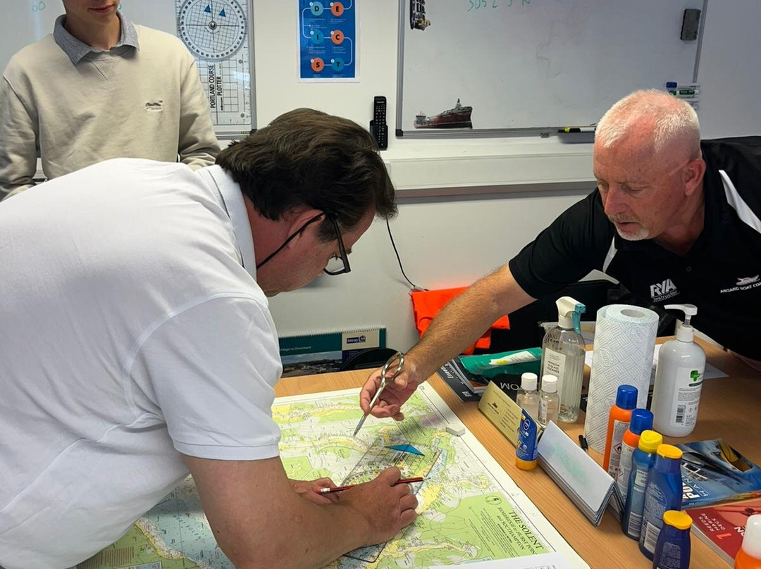 Aboard Boat Coaching-南安普敦必去景点