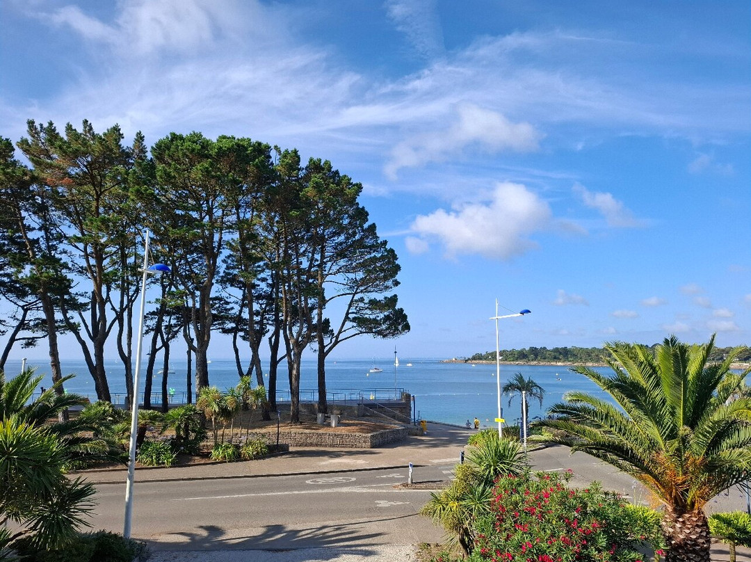 卡斯特尔酒店主图