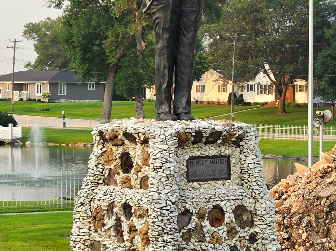 Grotto of the Redemption-West Bend必去景点