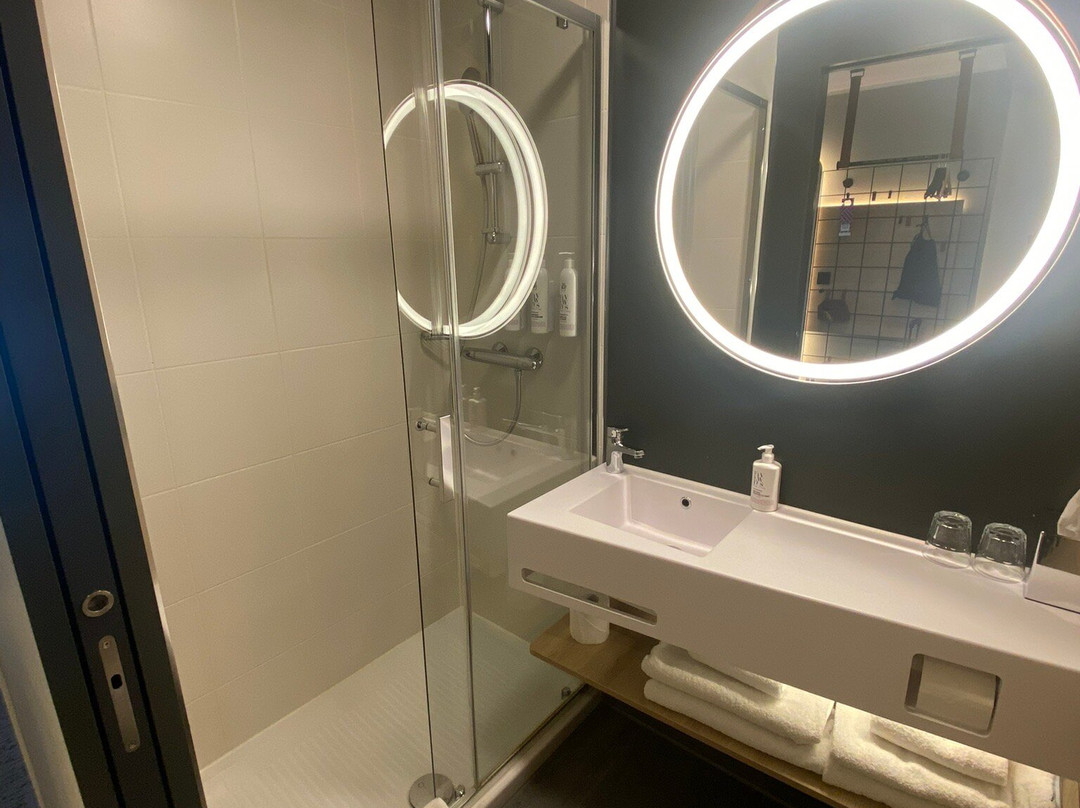 Moxy Milton Keynes主图