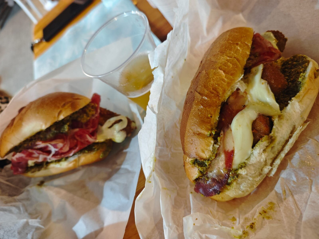 Mancia, Bivi E Futtitinni