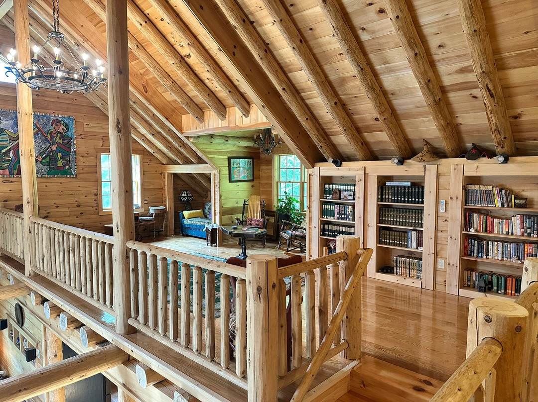 Log Country Inn B&B主图