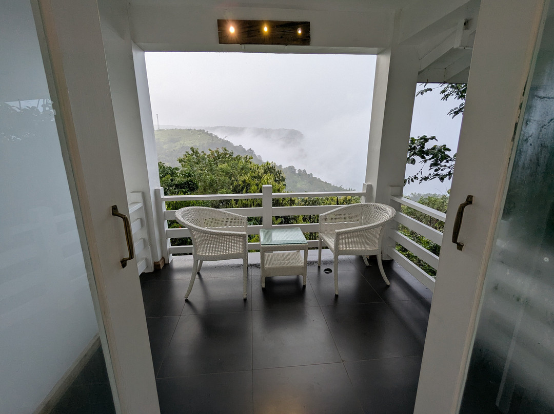 Hills & Hues Resorts Thekkady主图
