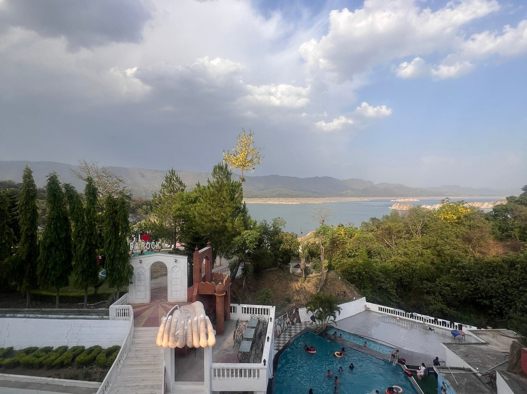 Hotel Sea Rock主图