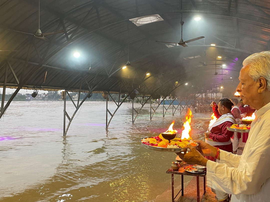 Triveni Ghat-里希克虚必去景点