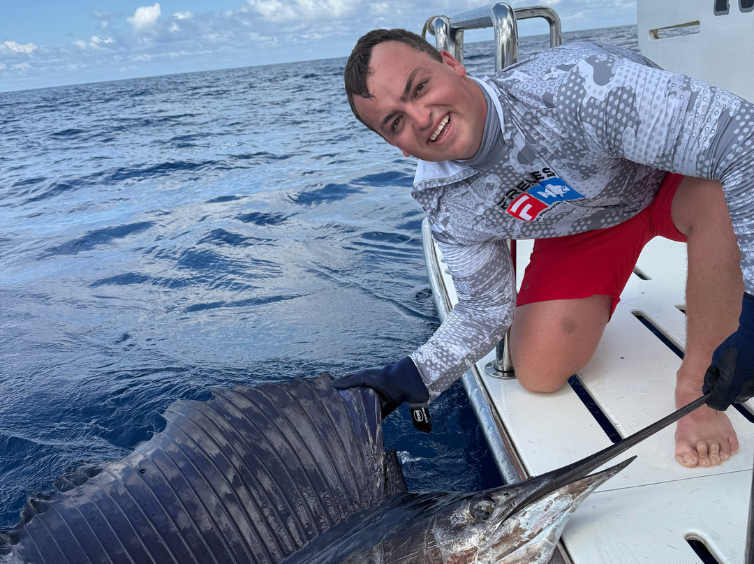 Reel Teaser Fishing Adventures-布鲁姆必去景点