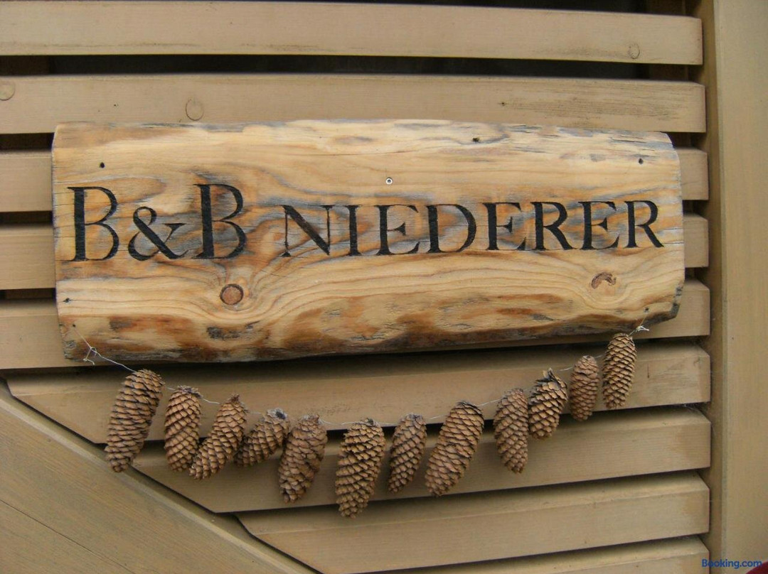 Sainte-Croix酒店住宿-BnB Niederer