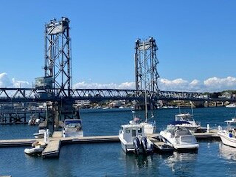 Memorial Bridge-朴次茅斯必去景点