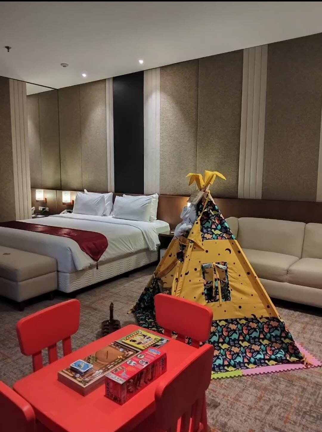 Avenzel Hotel and Convention Cibubur-浴室