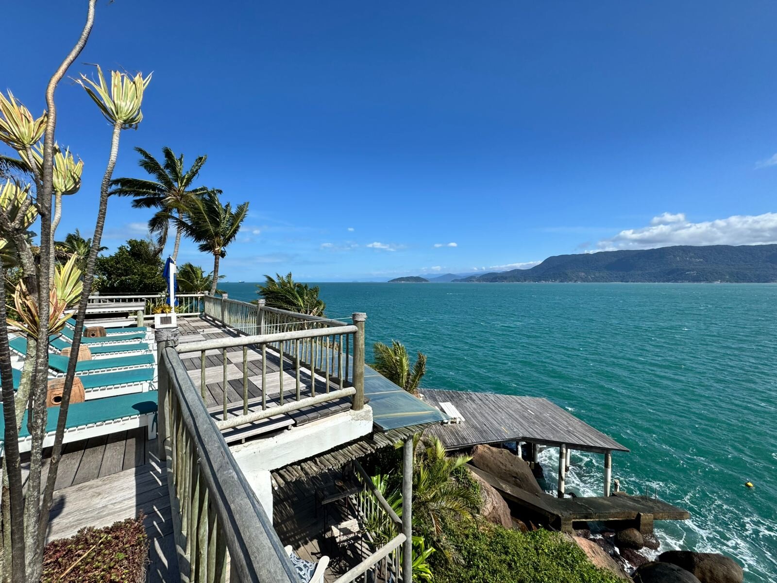 Vilatoro Guest House-泳池