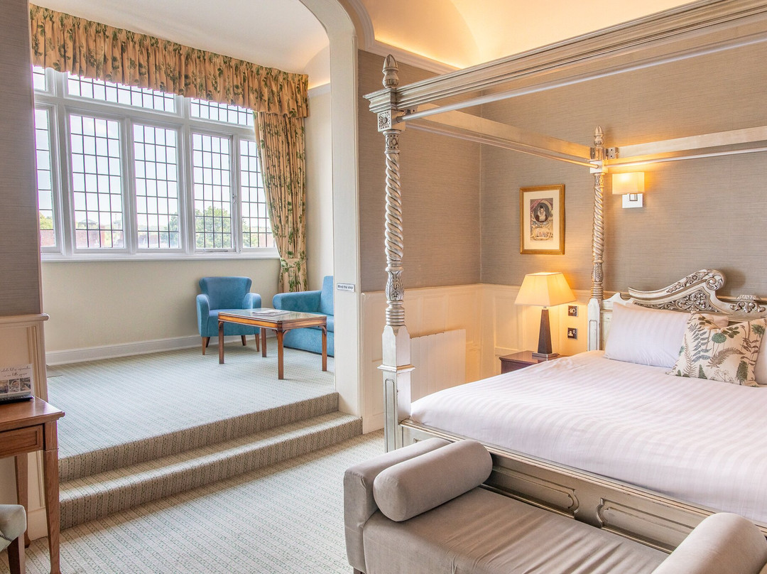 温彻斯特皇家酒店主图