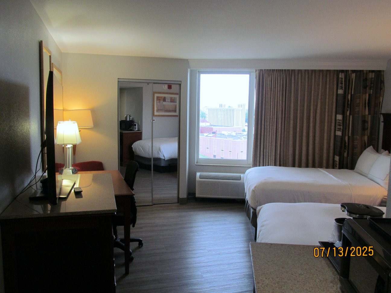 杰斐逊城希尔顿逸林酒店-客卧