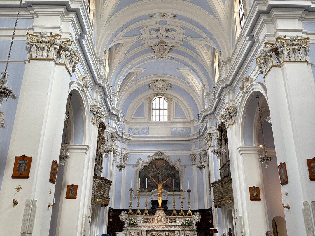 Chiesa di San Francesco d'Assisi-莫诺波利必去景点