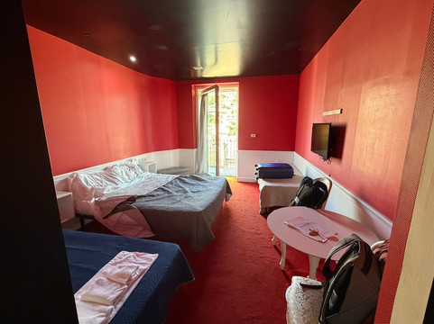 圣乔治艺术酒店主图