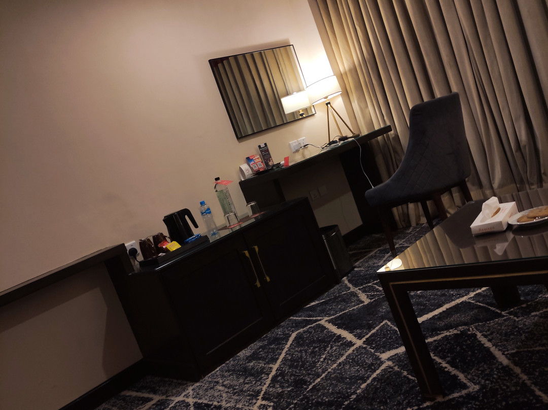 Ramada By Wyndham Murree Lower Topa Resort主图