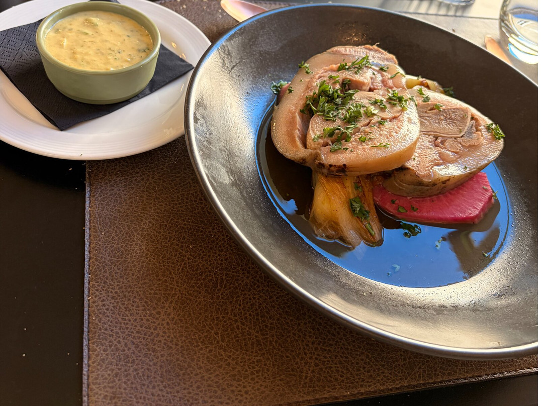 La Bourbince Restaurant