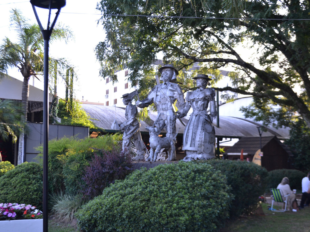 Praca do Imigrante-Dois Irmaos必去景点