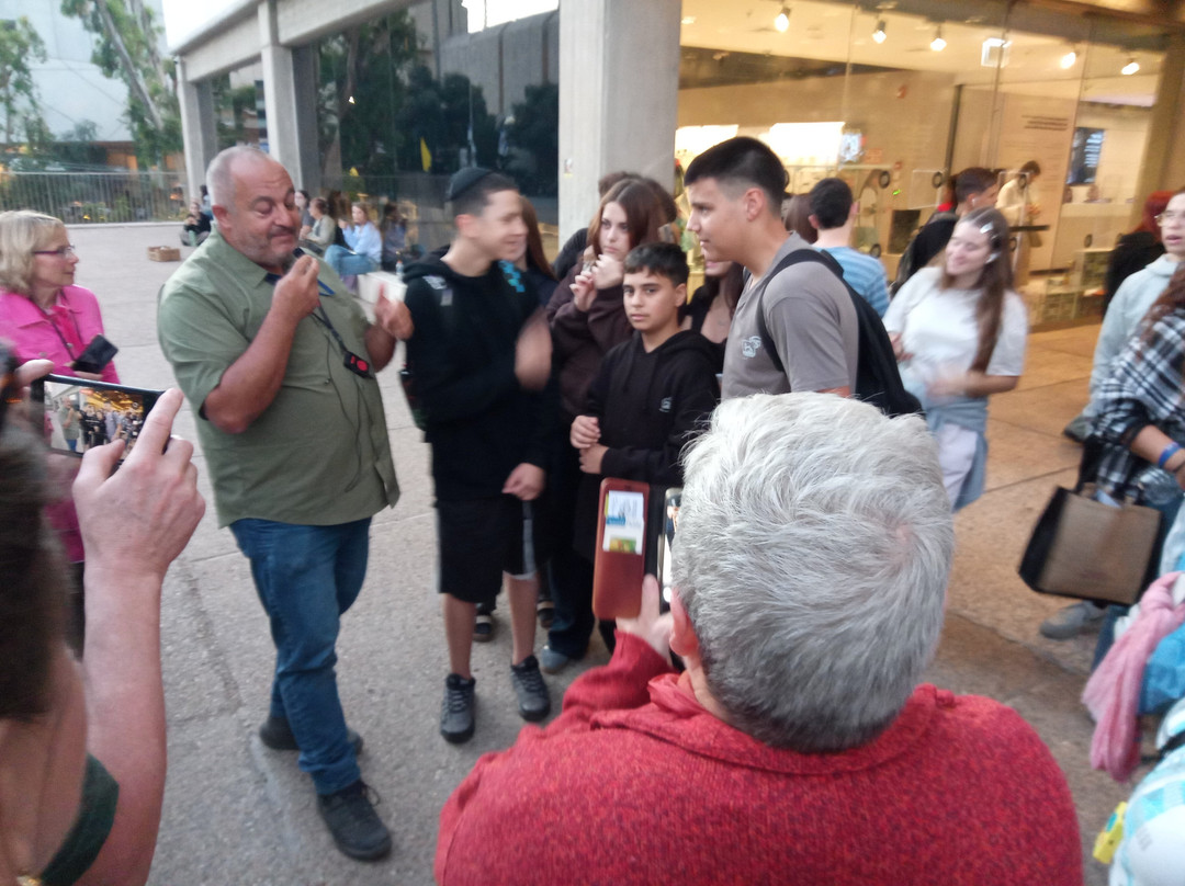 Ofer Moghadam - Tour Guide Jerusalem - Reiseleiter Israel-耶路撒冷必去景点