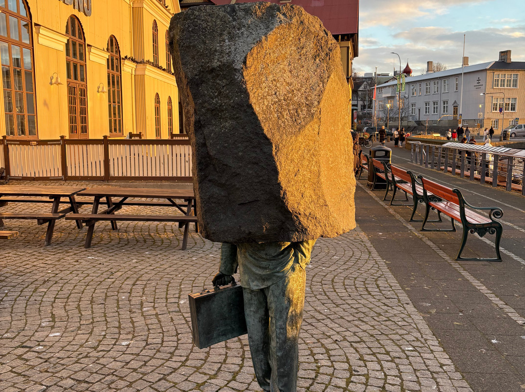 Lake Tjornin-雷克雅未克必去景点