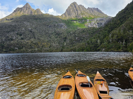 Cradle Mountain Canyons-摇篮山圣克莱尔湖国家公园必去景点