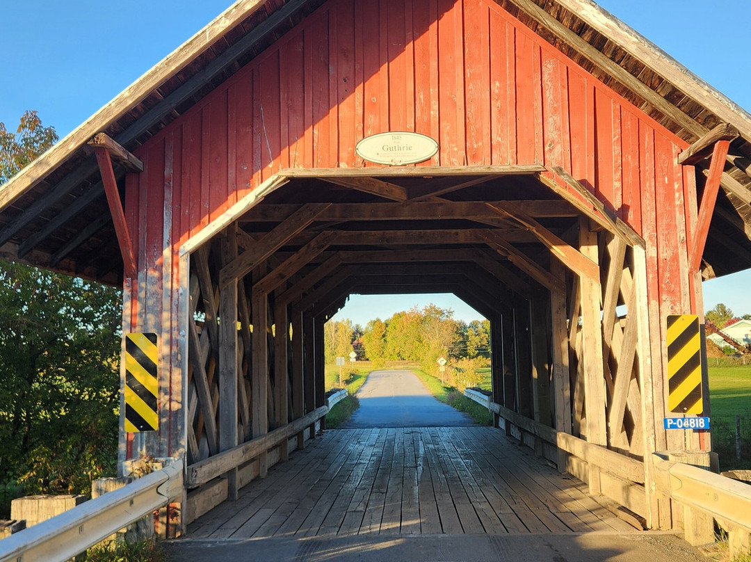 Pont Guthrie-Saint-Armand必去景点