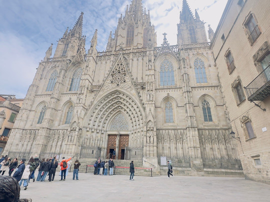 Guia de Turismo Brasileiro em Barcelona-巴塞罗那必去景点