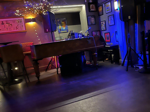 Sandy’s Piano Bar-牛津必去景点
