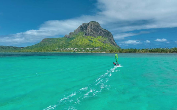 天堂酒店及高尔夫俱乐部主图