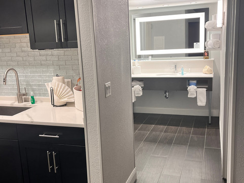 希尔顿欢朋套房酒店-费尔菲尔德主图