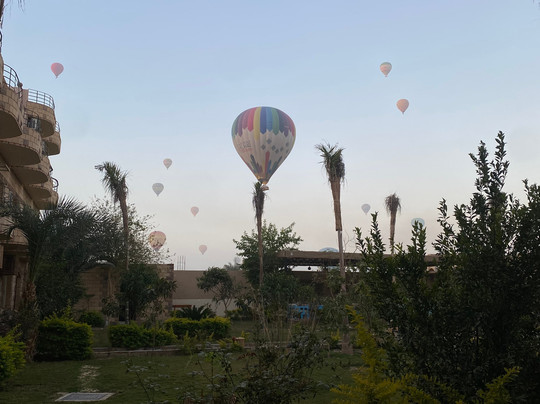 New Memnon Hotel主图