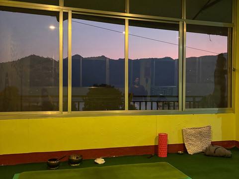 Tri-Bikram Yoga Retreat Centre-博卡拉必去景点