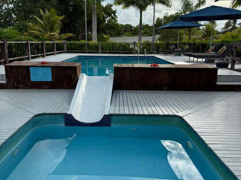 海龟湾小屋主图