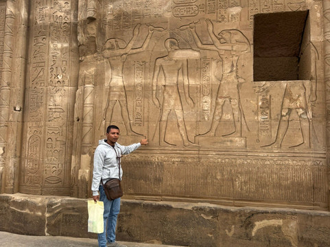 Mena Tour Guide Aswan Luxor-亚斯文必去景点
