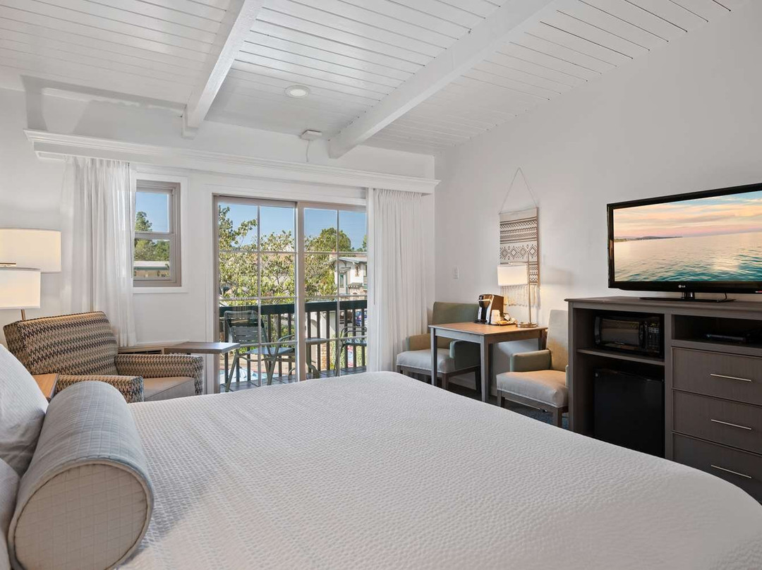 恩西纳贝斯特韦斯特优质套房酒店