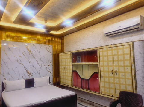 Tripureshwari Hotel  & Travel Service