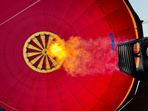 Above Laos Ballooning Adventures-旺阳必去景点