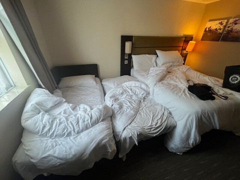 西布罗姆维奇普瑞米尔酒店