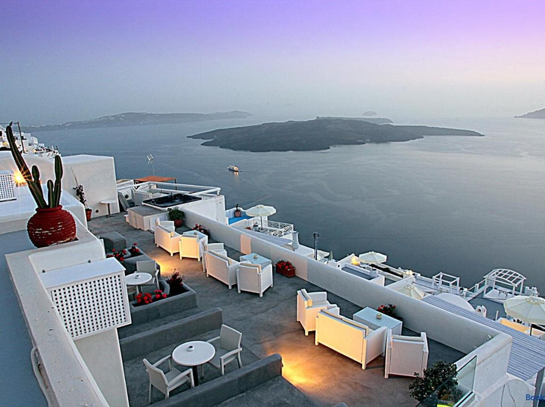 Sun Rocks Hotel & Suites