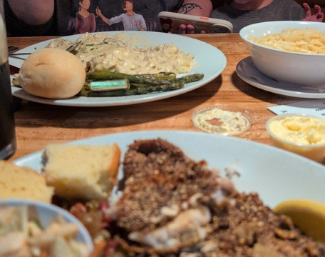 Beavercreek Saloon And Kissin Kates Cafe