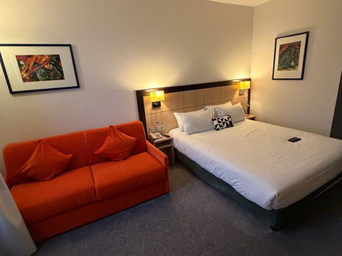 Holiday Inn Express 阿拉斯主图